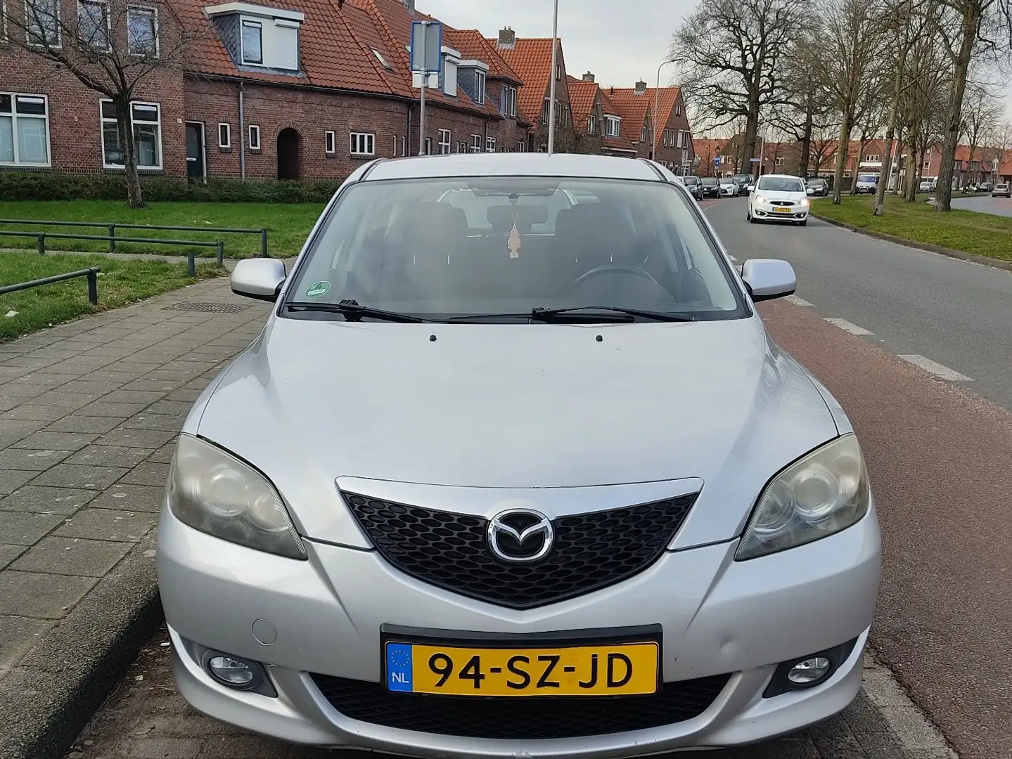 Mazda 3 1.6 Sport Exclusive Grijs - 1