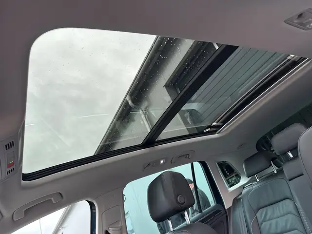 Volkswagen Tiguan view 12