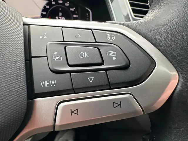 Volkswagen Tiguan view 16