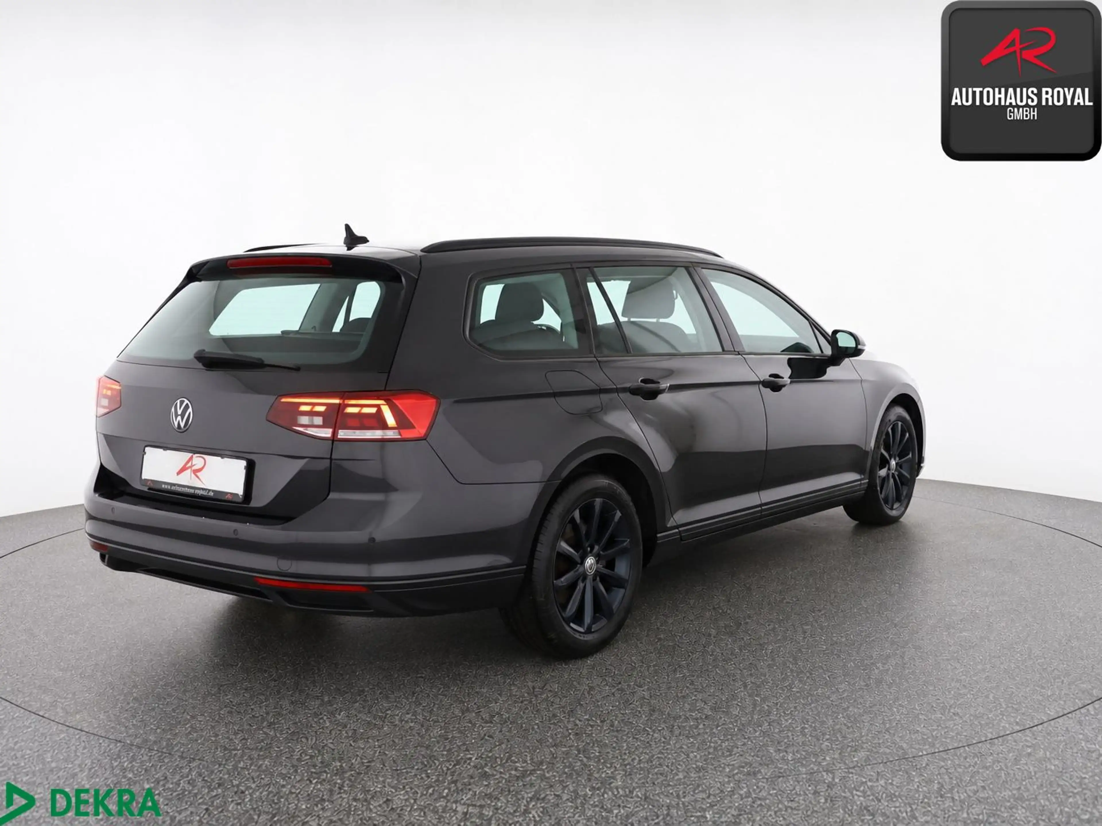 Volkswagen Passat Avant 2.0 TDI KAMERA,SITZHZ,NAVI,1.HAND — photo 5