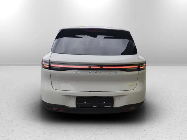 Leapmotor B10 view 6