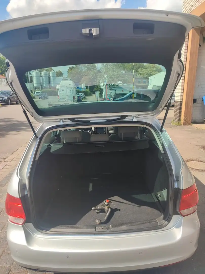 Volkswagen Golf V Variant 2,0 TDI, Comfortline, Anhängerkup Silber - 2