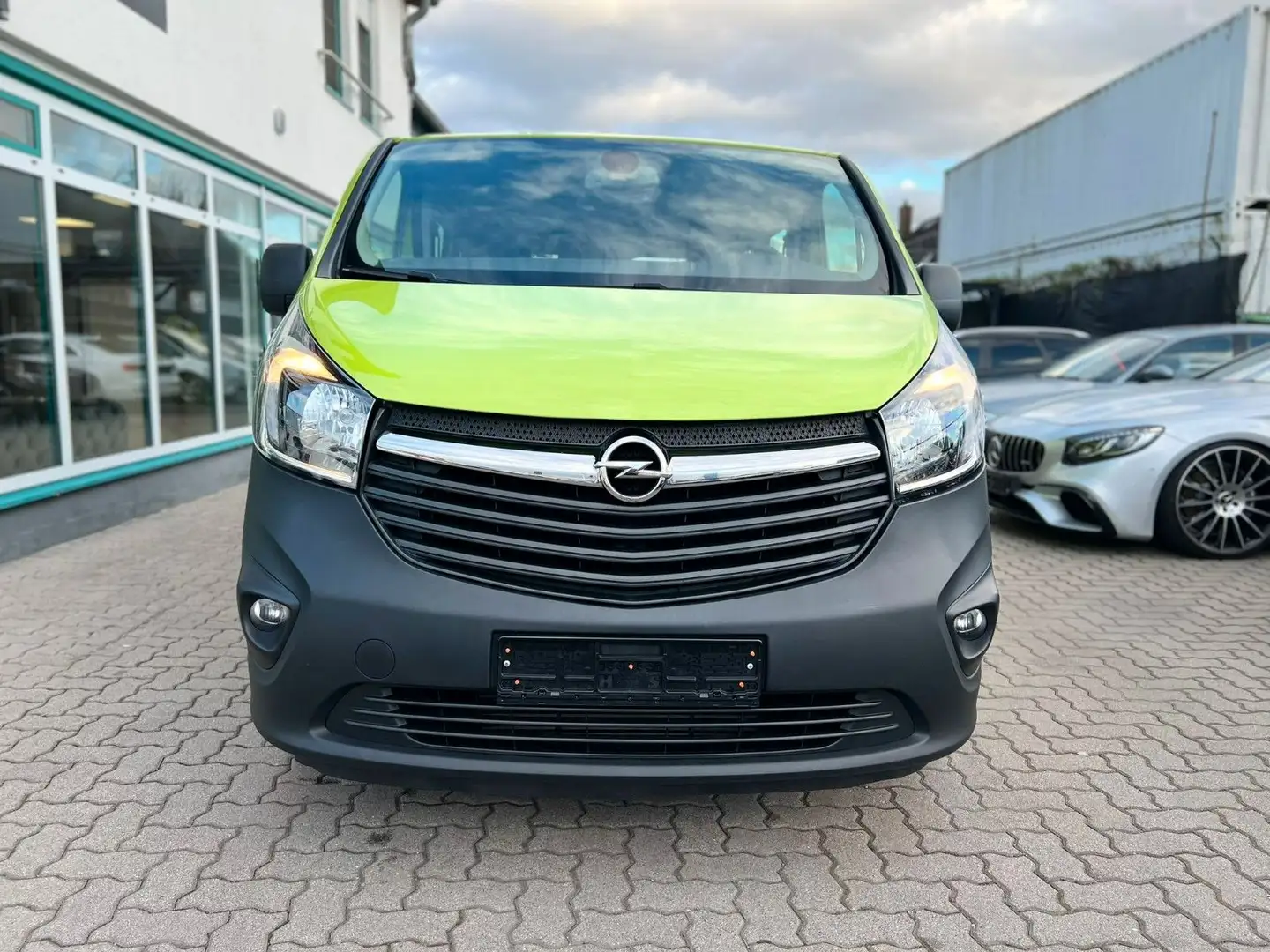 Opel Vivaro B Kasten/L1H1 2,7t*NAVI*TEMPOMAT*9 SITZE Grün - 2