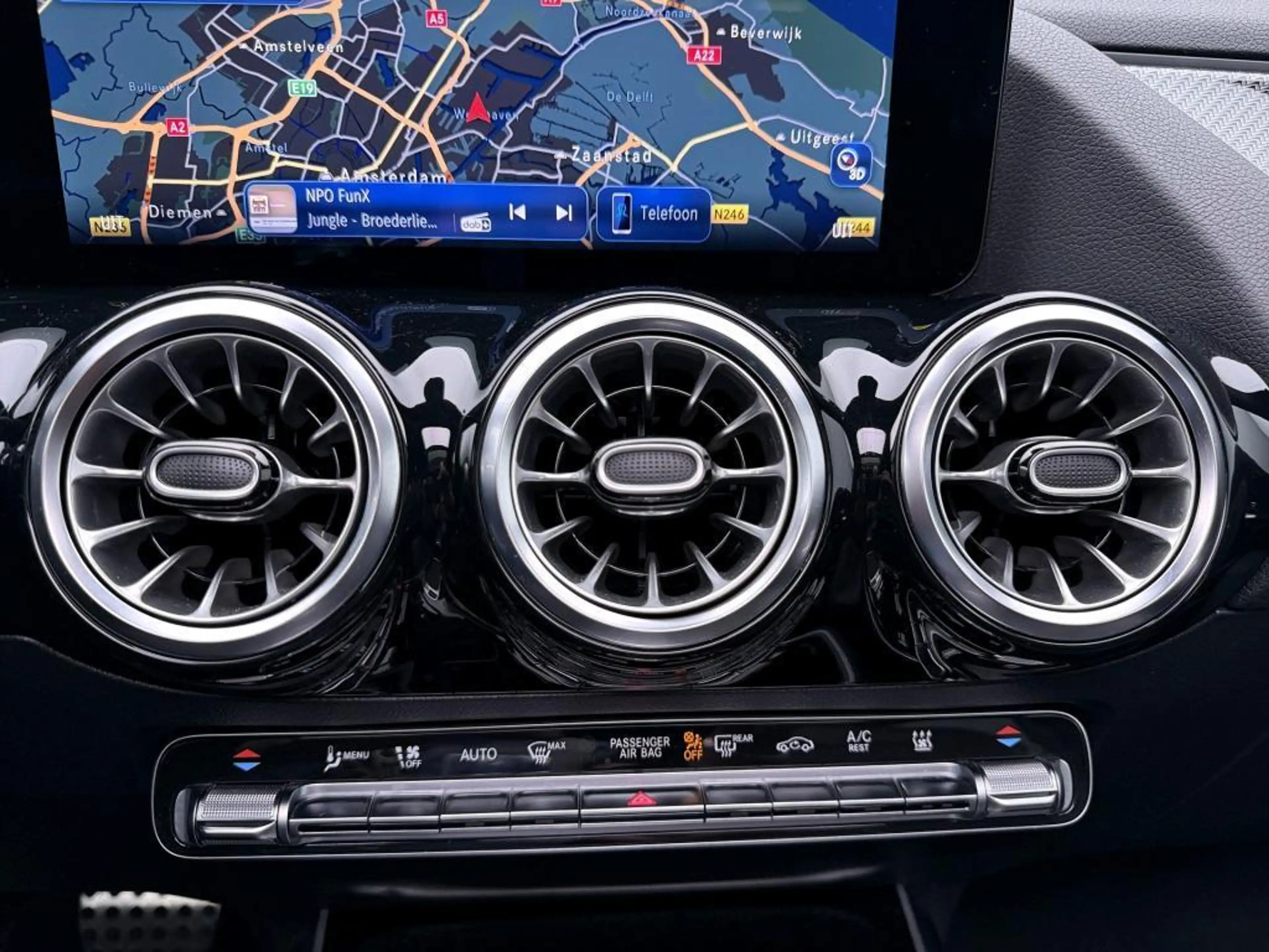 Mercedes-Benz GLA 250 e Business Solution AMG | Panorama - Schuifdak | T — photo 11