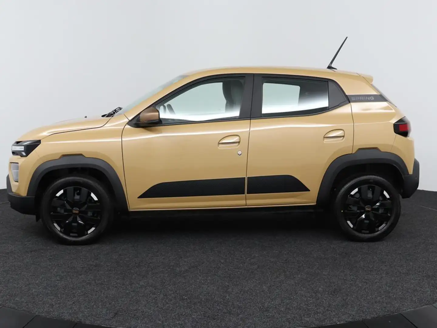 Dacia Spring Extreme 65 26.8 kWh | Parkeersensoren achter | LED Kahverengi - 2