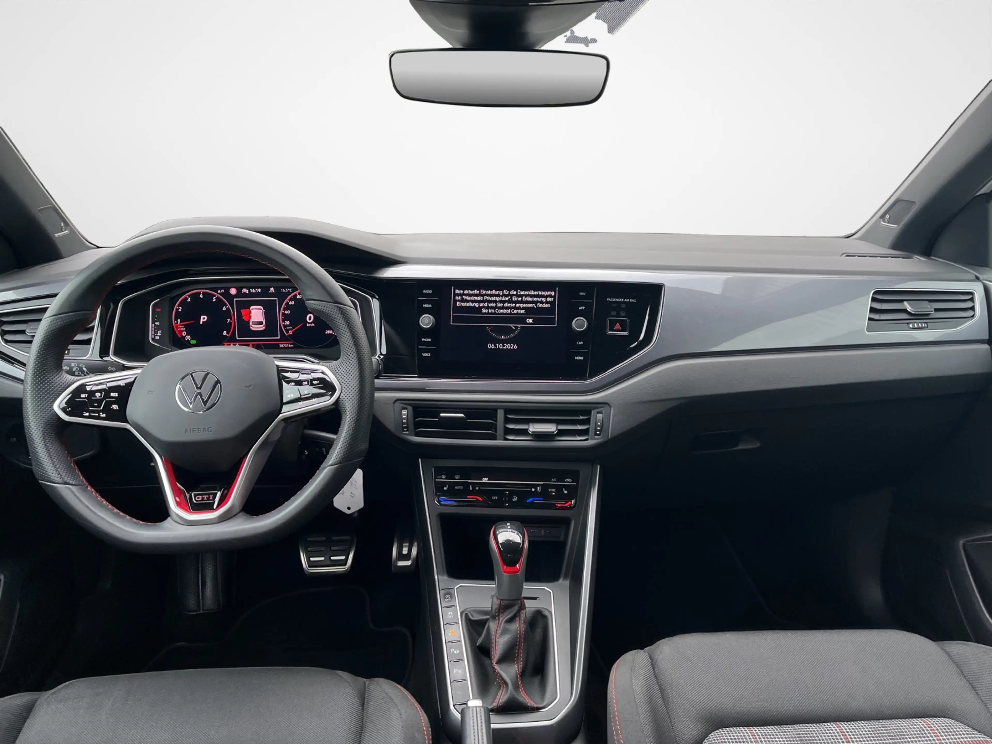 Volkswagen Polo GTI 2.0 TSI DSG — photo 8