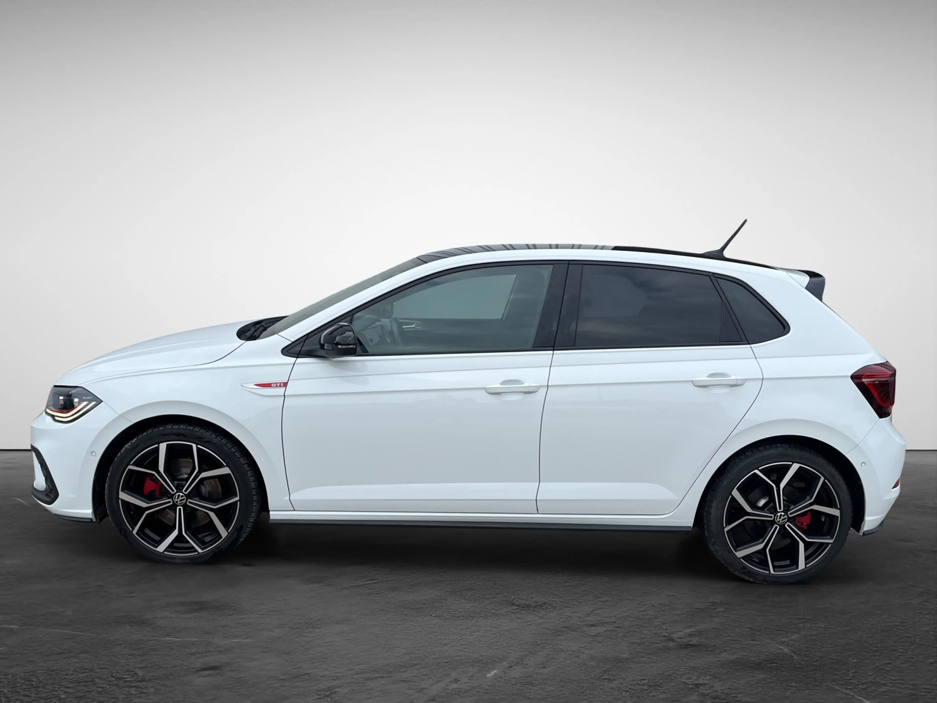 Volkswagen Polo GTI 2.0 TSI DSG — photo 3