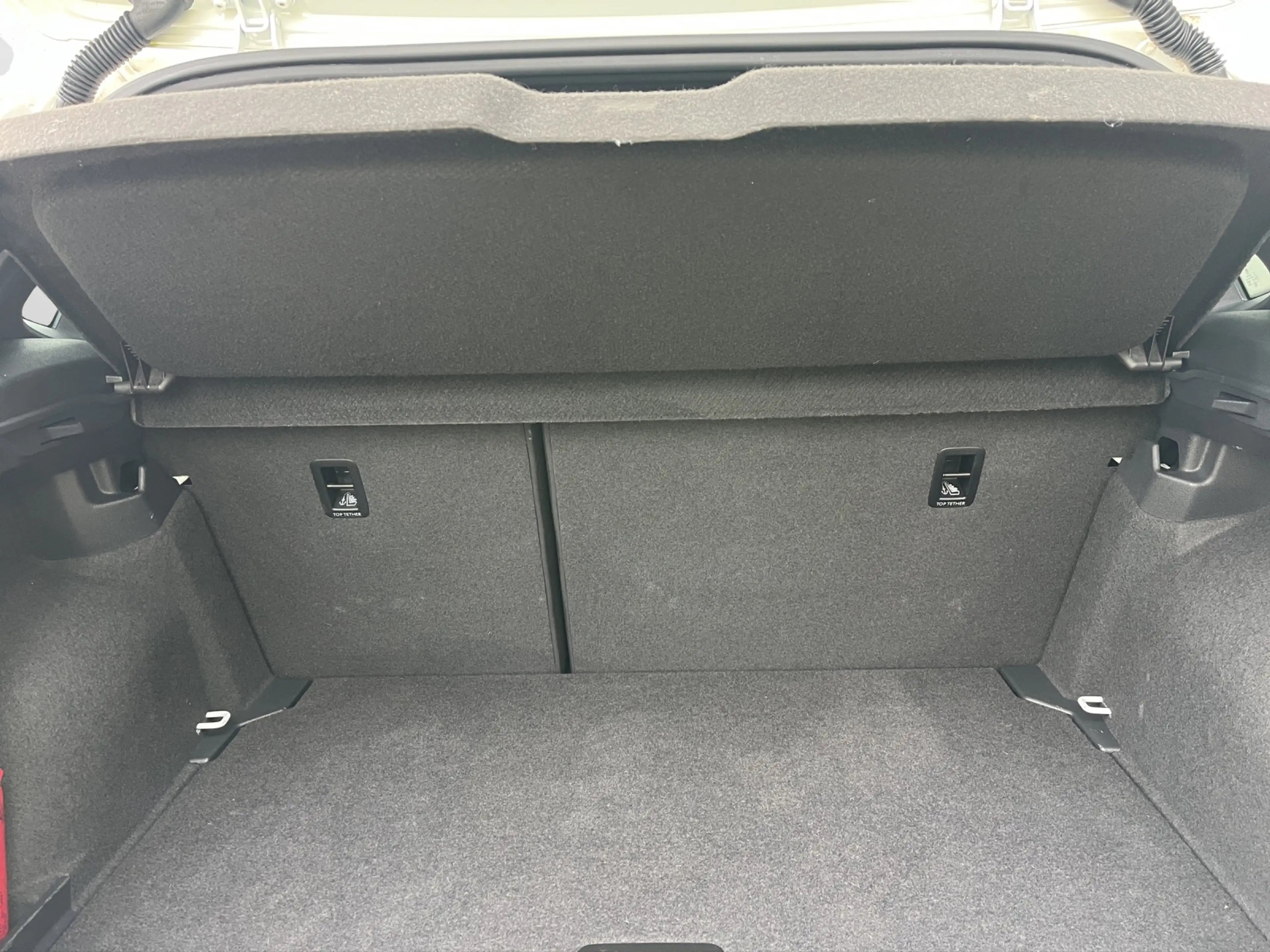 Volkswagen Polo GTI 2.0 TSI DSG — photo 12
