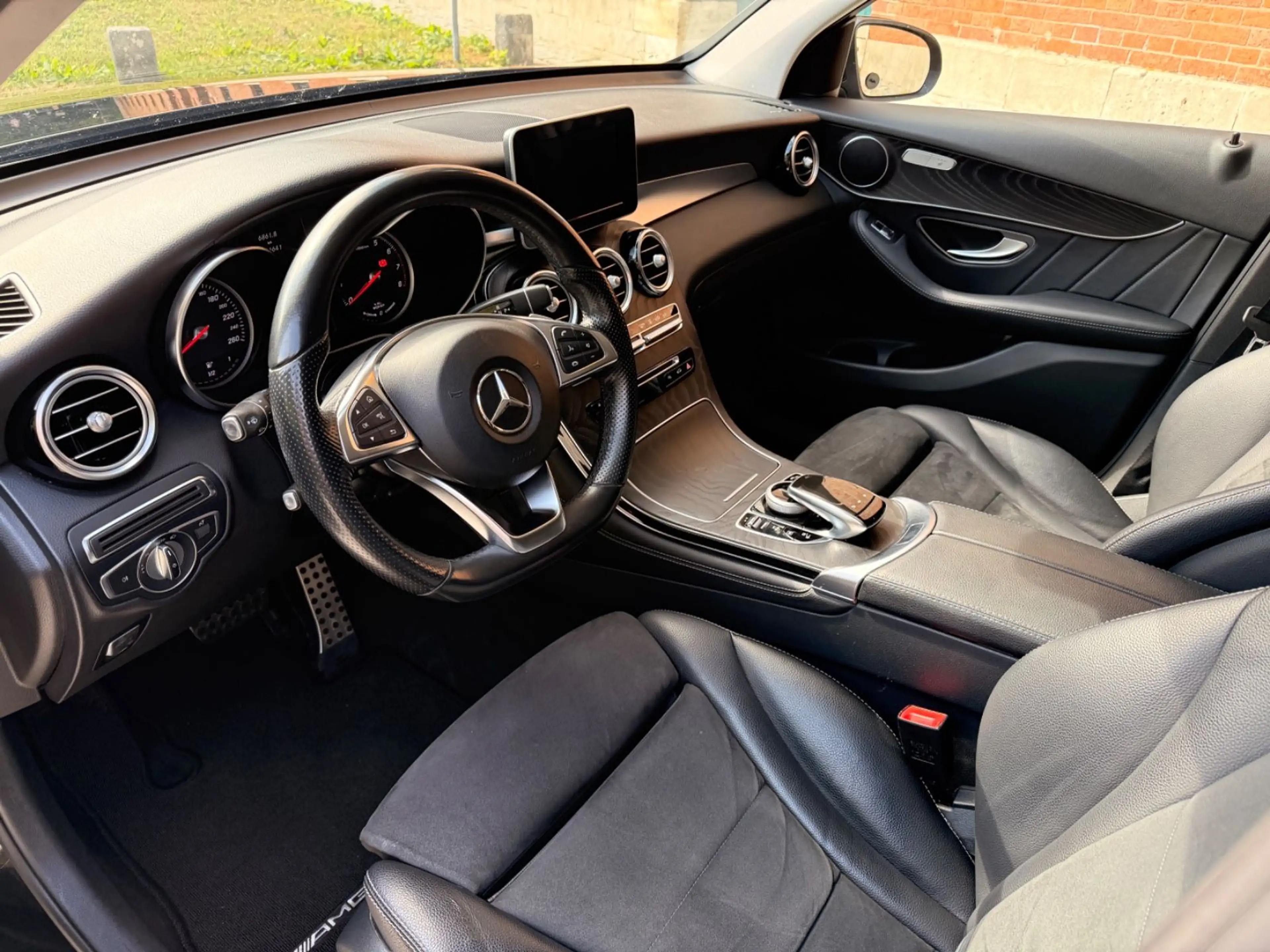 Mercedes-Benz GLC 350 E 4Matic*Navi*SHZ*Alcantara*EURO6* — photo 11