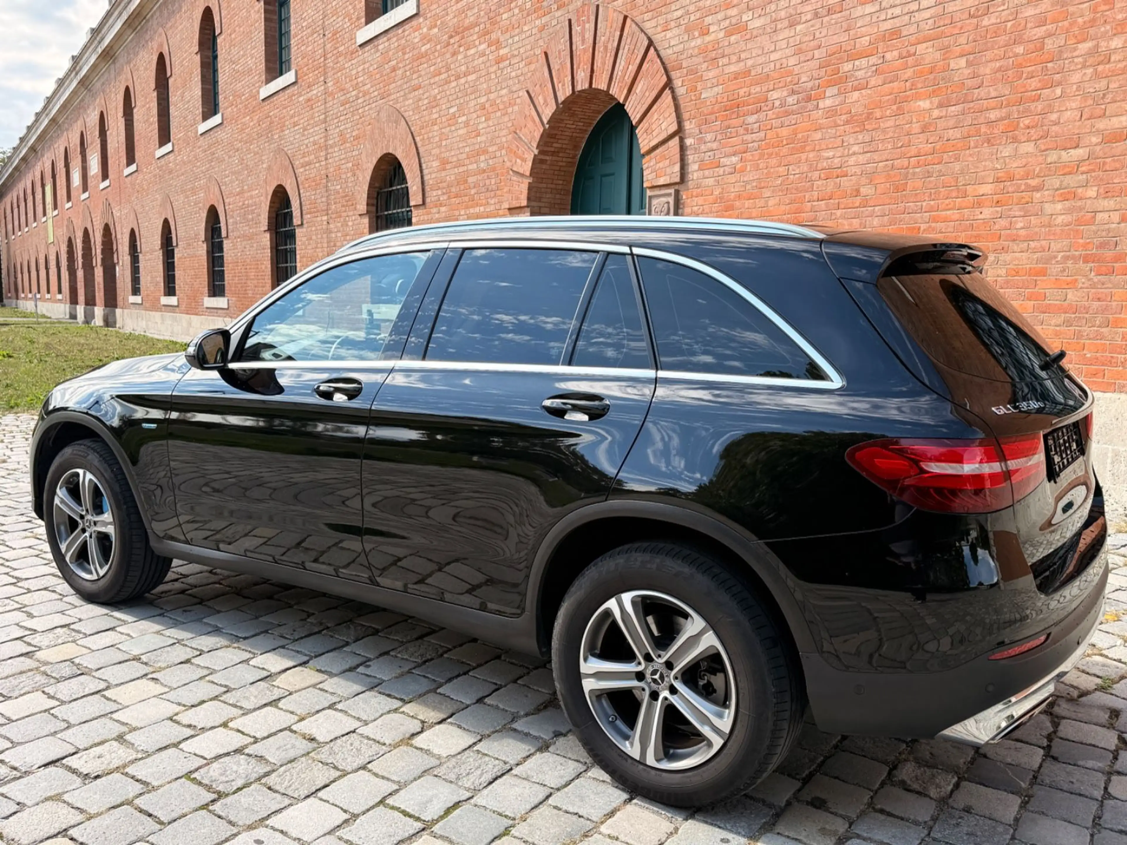 Mercedes-Benz GLC 350 E 4Matic*Navi*SHZ*Alcantara*EURO6* — photo 10