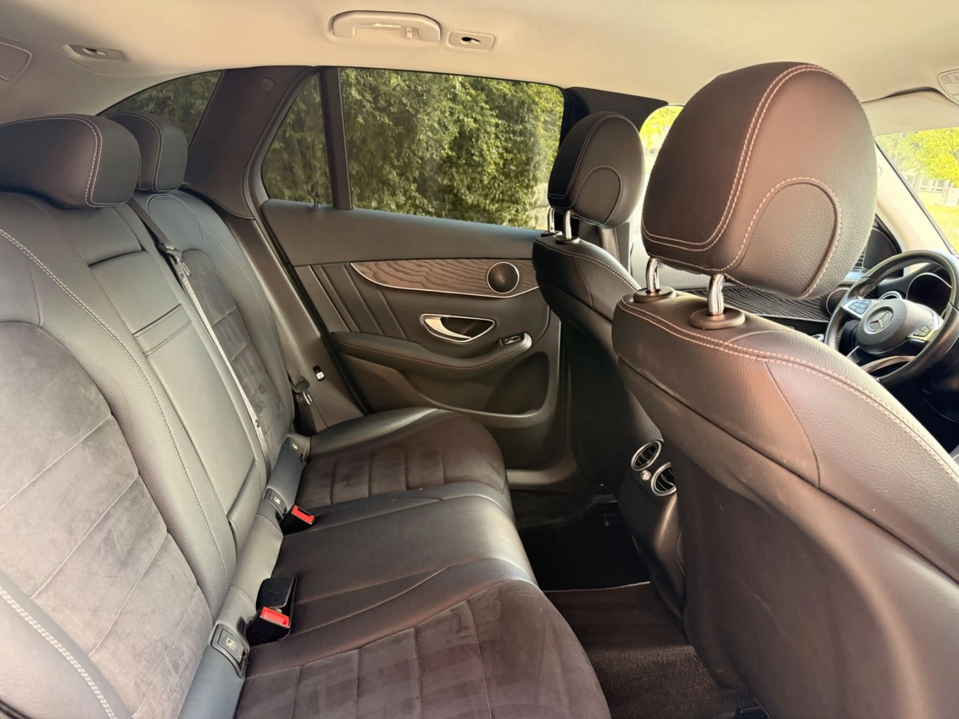 Mercedes-Benz GLC 350 E 4Matic*Navi*SHZ*Alcantara*EURO6* — photo 14