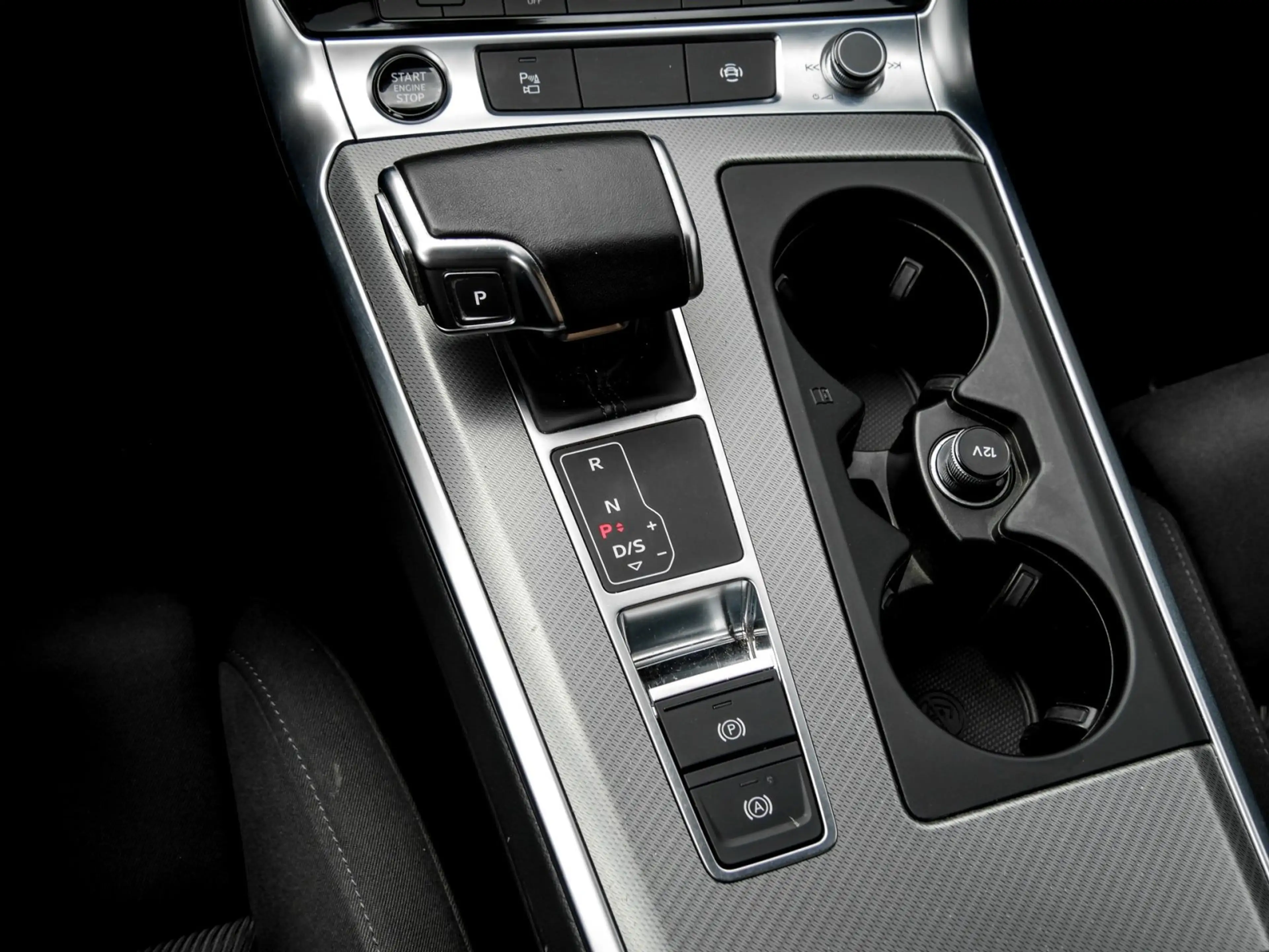 Audi A6 Avant sport 40 TDI S tronic Navi+ AHK RKamera Tour — photo 10