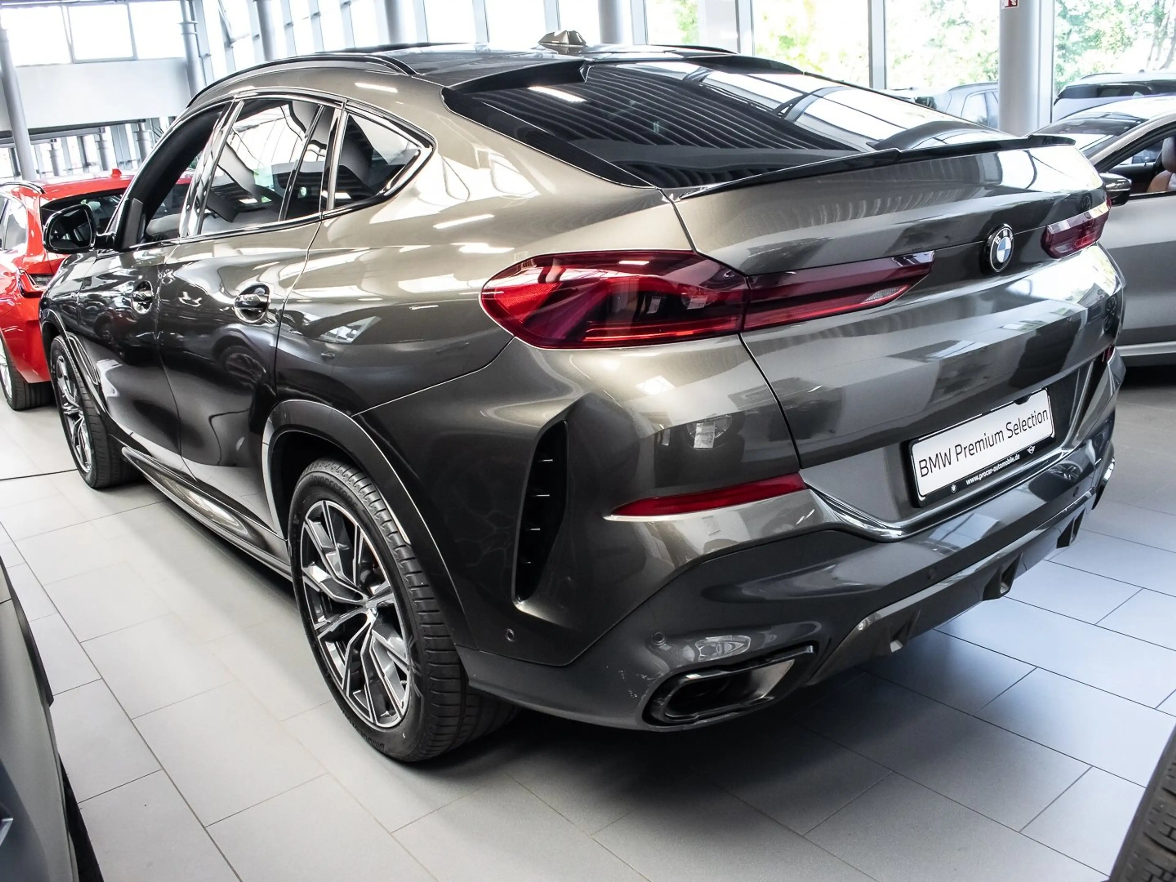 BMW X6 xDrive30d M Sport PANO AHK RFK NAVI Standh. — photo 3
