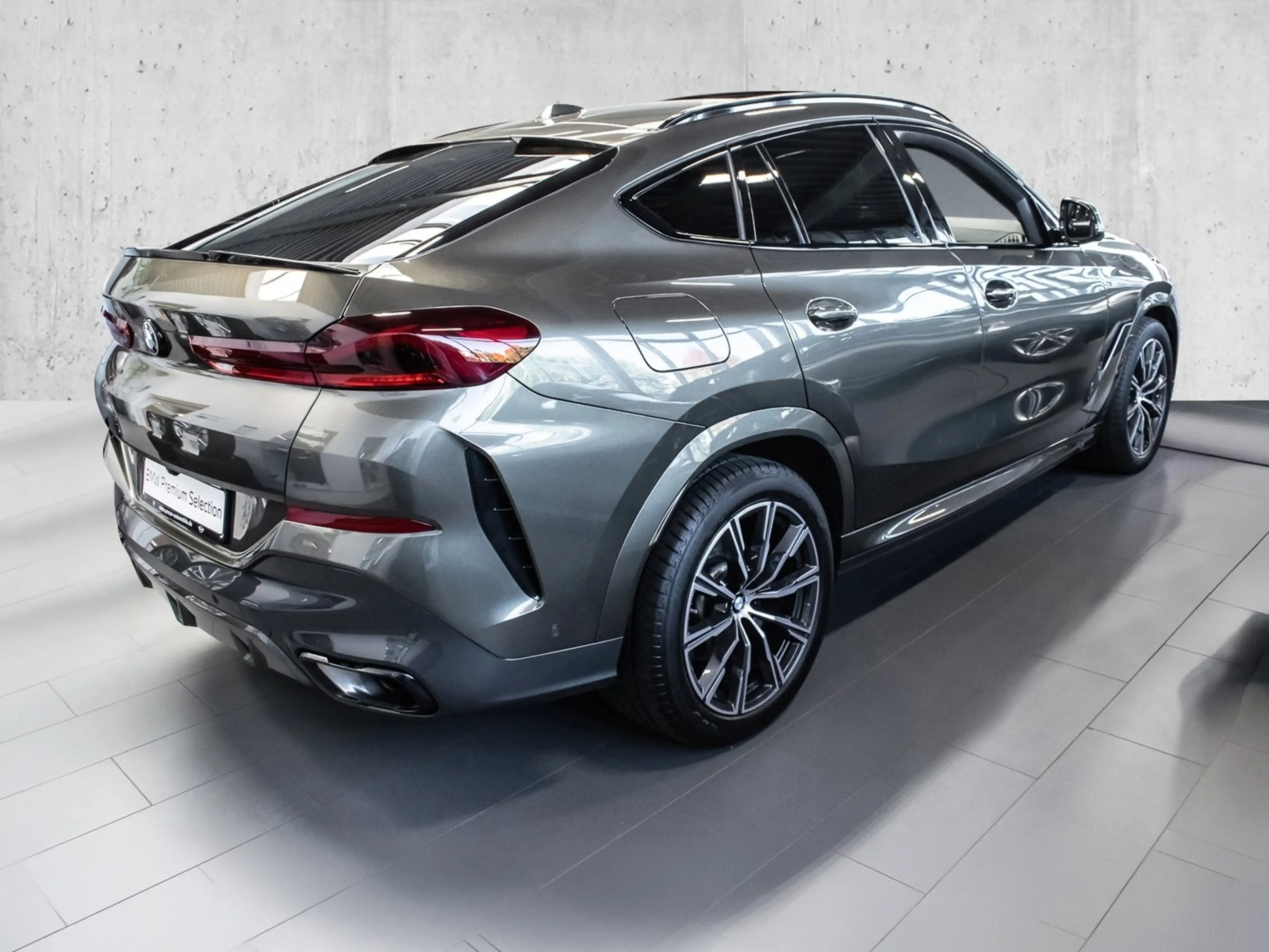 BMW X6 xDrive30d M Sport PANO AHK RFK NAVI Standh. — photo 2