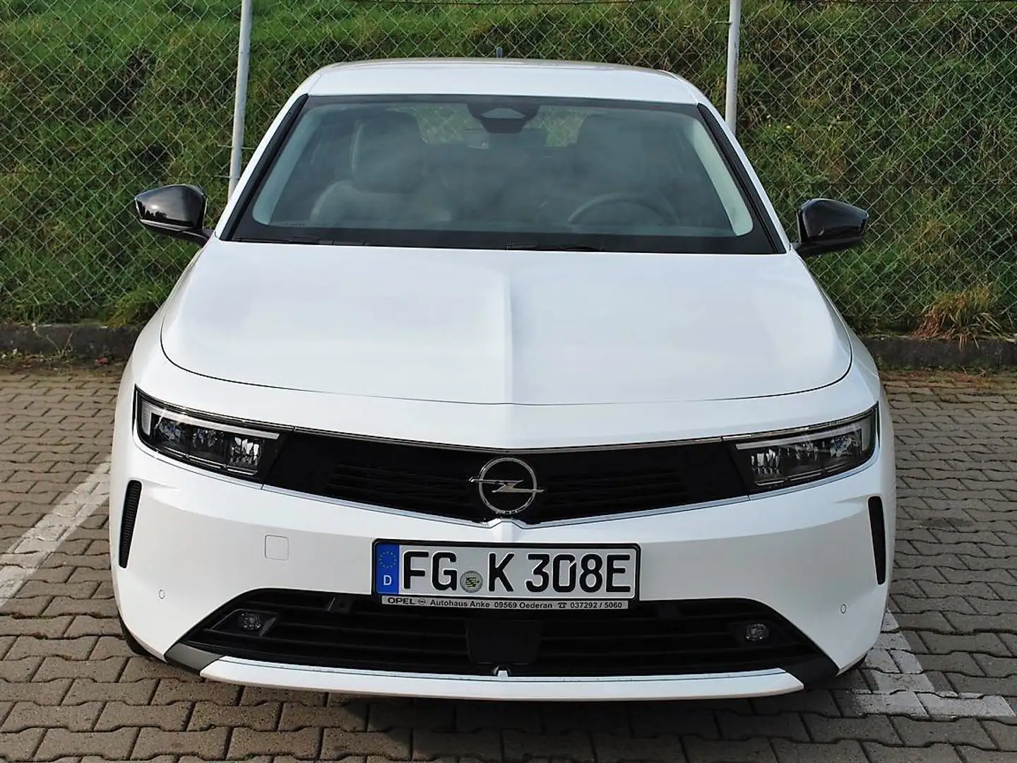 Opel Astra Edi. Plug-in-Hybrid, 133kW Weiß - 2