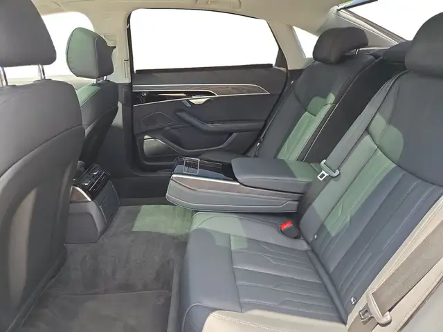 Audi A8 view 10