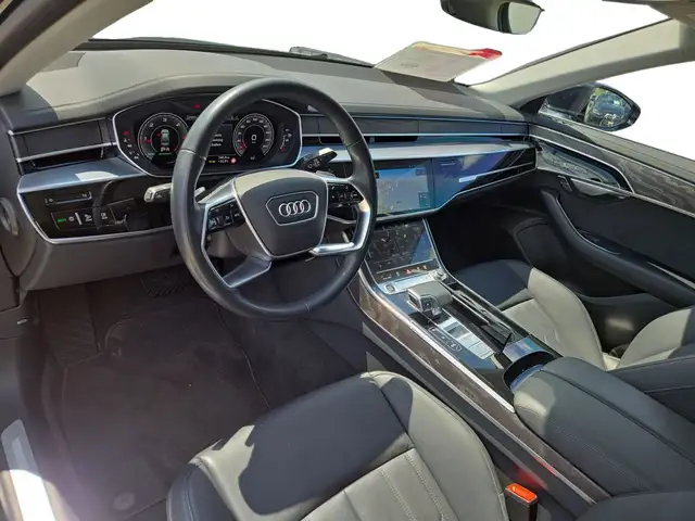 Audi A8 view 4