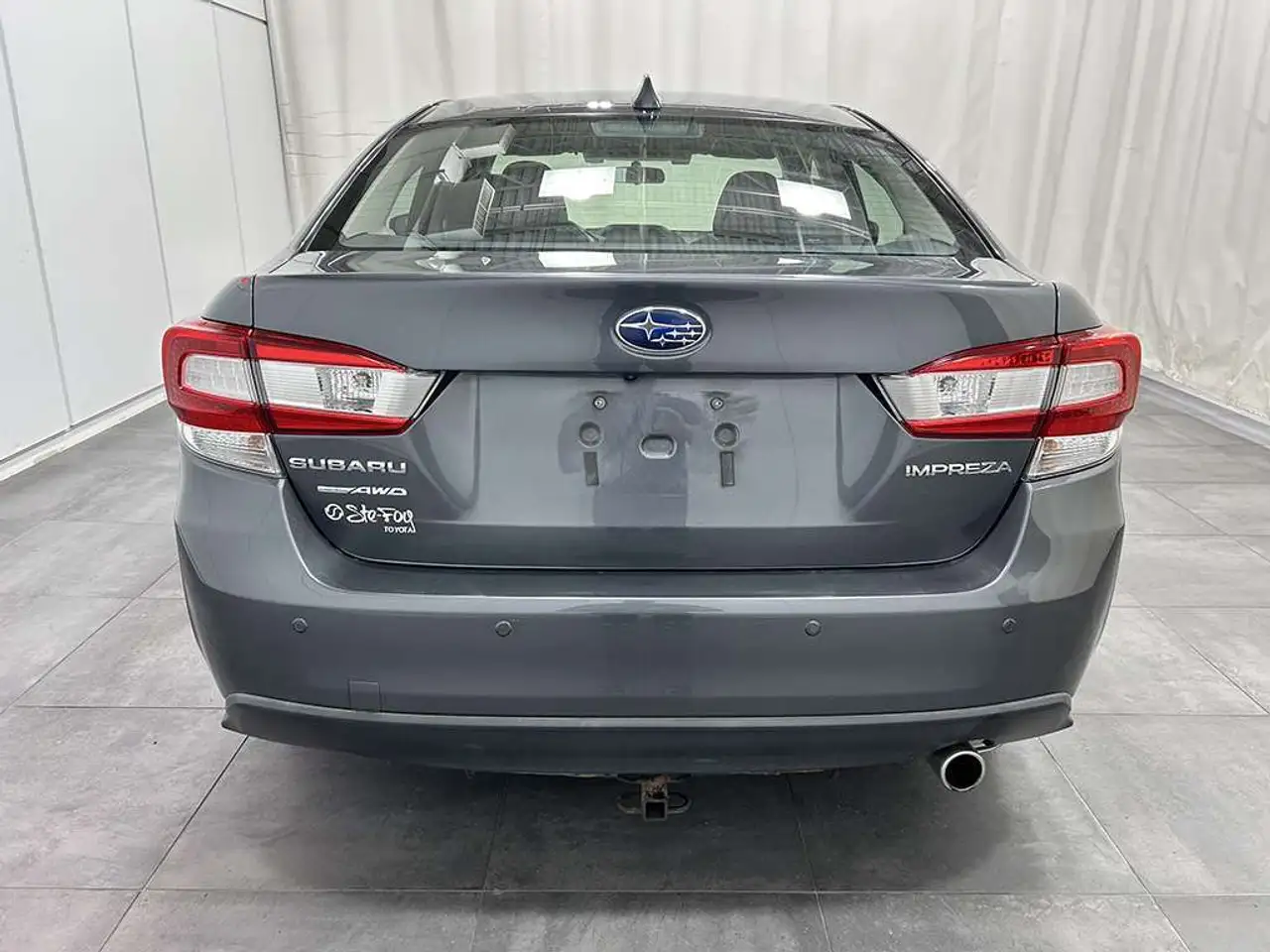 Subaru Impreza снимка Subaru Impreza