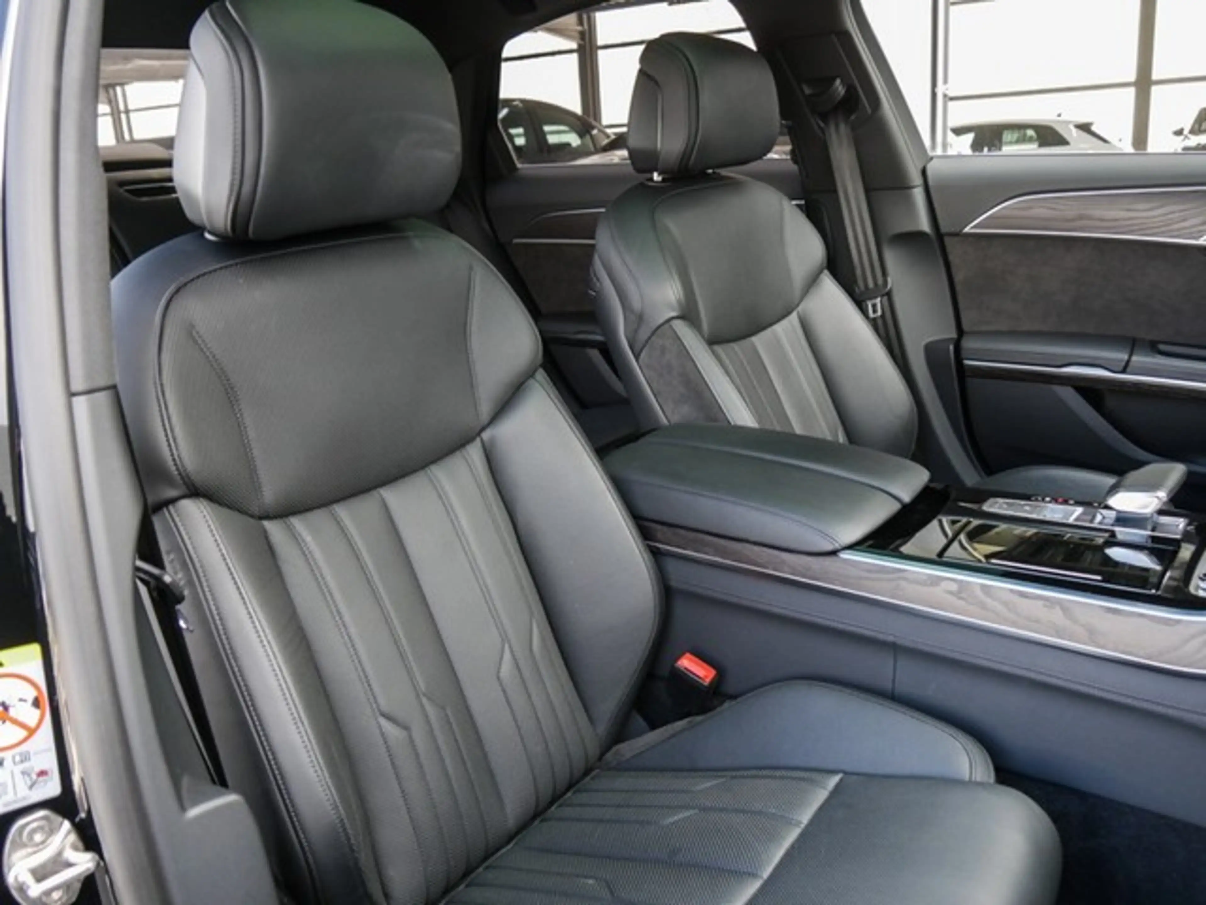 Audi A8 50 Qu. PANO B&O ACC 360°CAM ALU20 HEADUP — photo 8