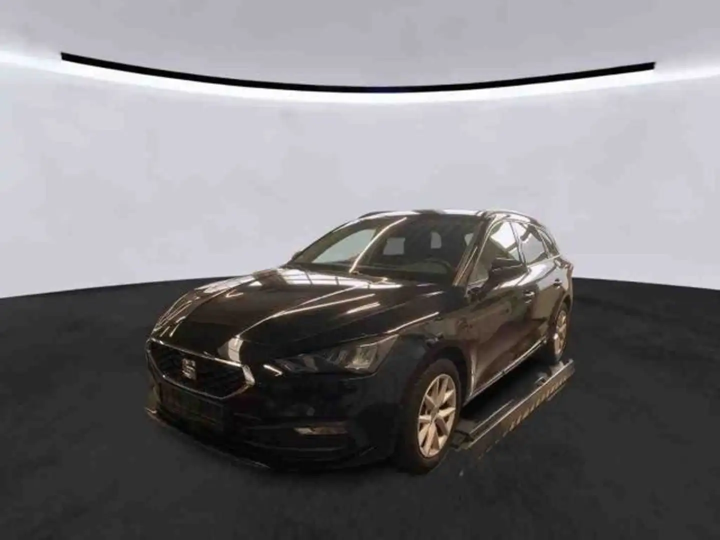 SEAT Leon ST 1.5 eTSI DSG STYLE LED+SHZ+RFK+2xPDC+GRA Schwarz - 2