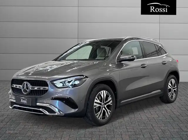 Mercedes-Benz GLA 180 Automatic