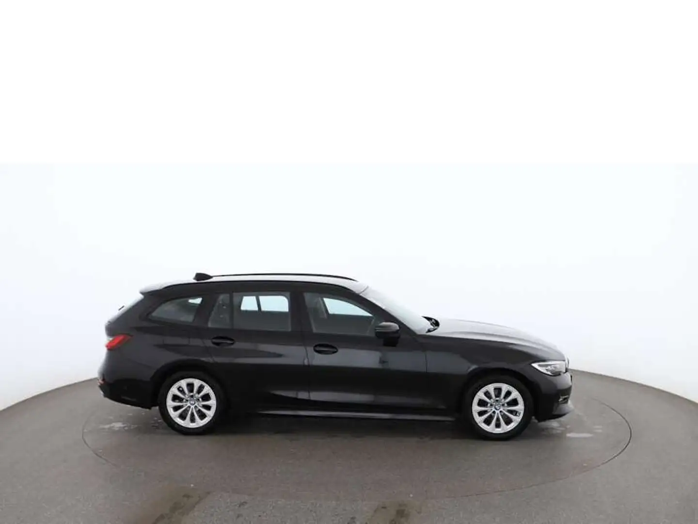 BMW 320 d Touring xDrive Advantage Aut LED NAVI R-CAM Noir - 2