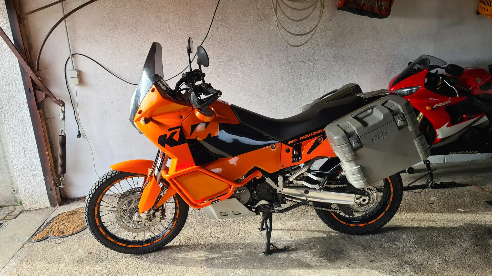KTM 950 Adventure - 2