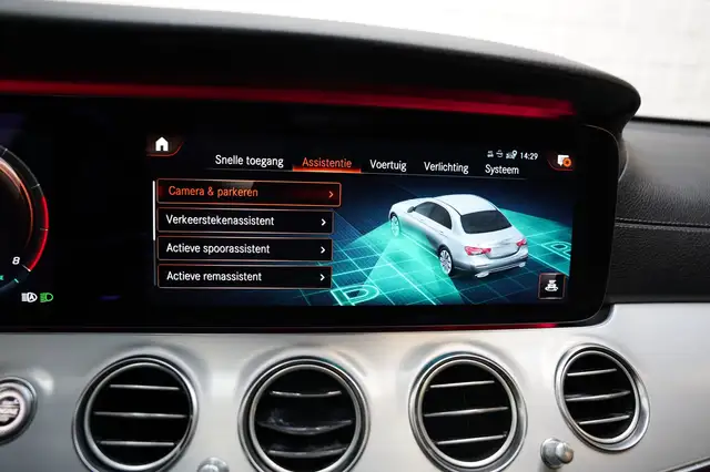 Mercedes-Benz E Class view 20