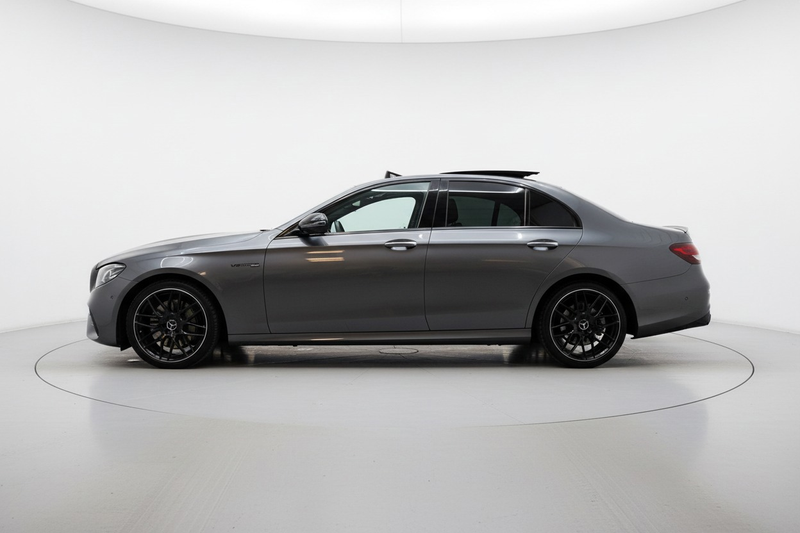 Mercedes-Benz E 200 AMG NIGHT PANO SFEER 360 LEER — photo 4