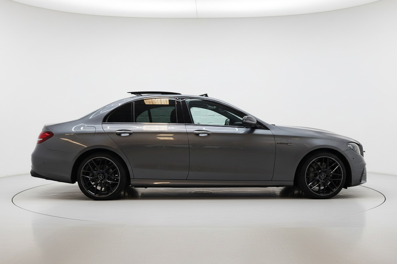 Mercedes-Benz E 200 AMG NIGHT PANO SFEER 360 LEER — photo 5