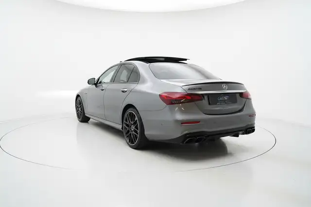 Mercedes-Benz E Class view 27