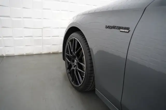 Mercedes-Benz E Class view 29
