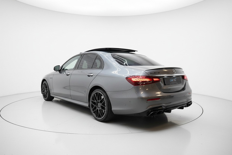 Mercedes-Benz E 200 AMG NIGHT PANO SFEER 360 LEER — photo 8