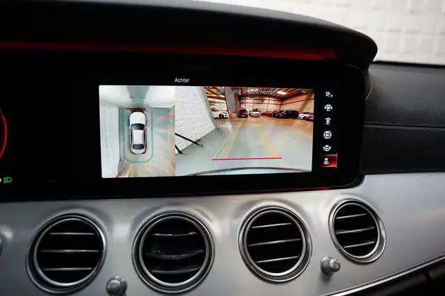 Mercedes-Benz E Class view 18