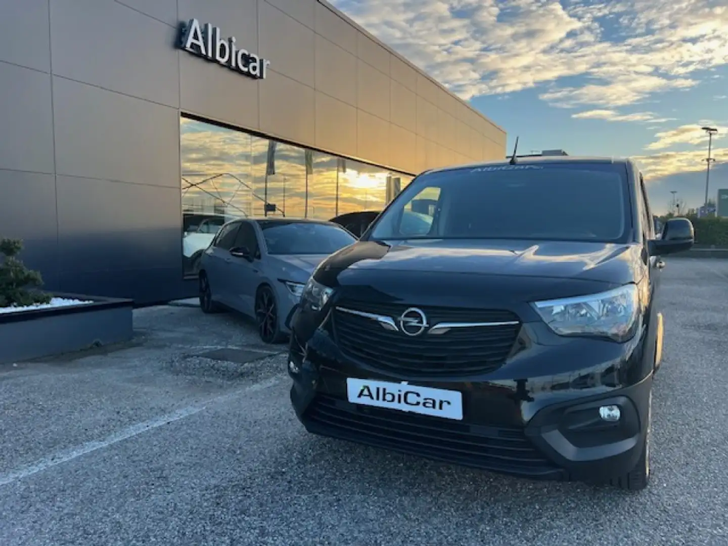 Opel Combo Cargo 1.5 Diesel 130CV S&S PC 650kg Edition Negru - 2