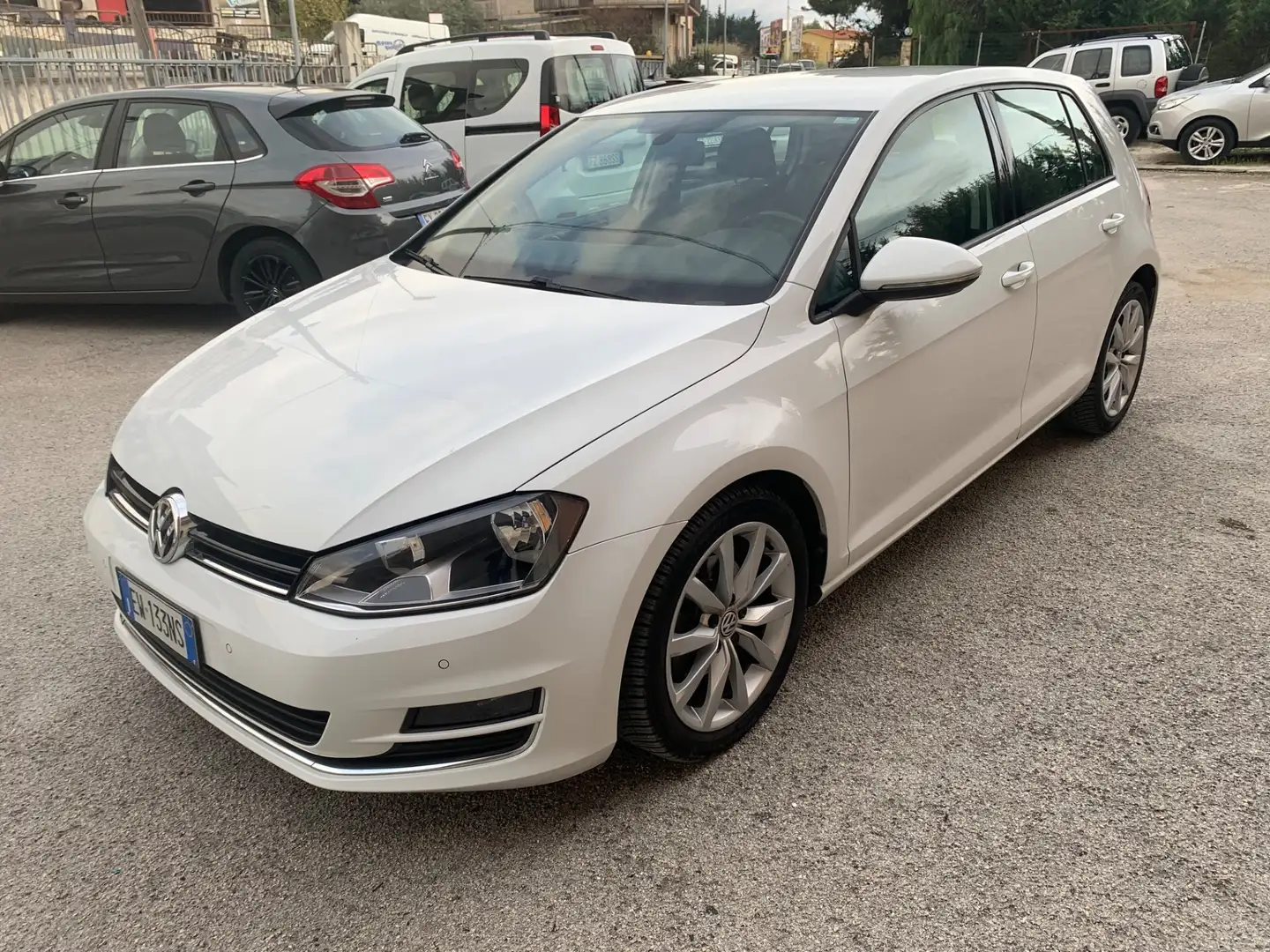 Volkswagen Golf Golf 1.6 TDI 5p. Highline BlueMotion Technology Bianco - 2