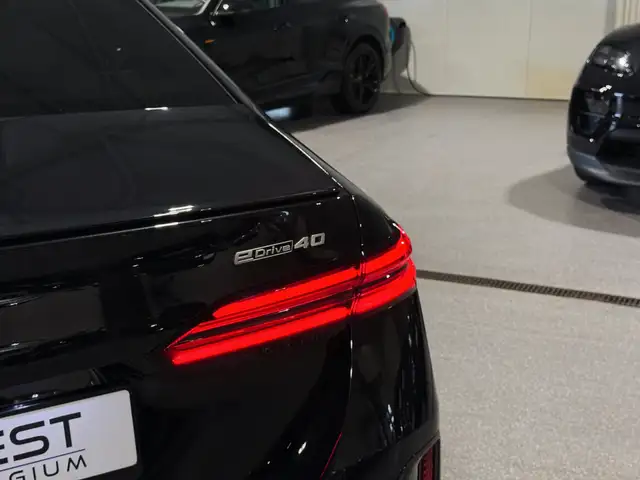 BMW I5 view 6