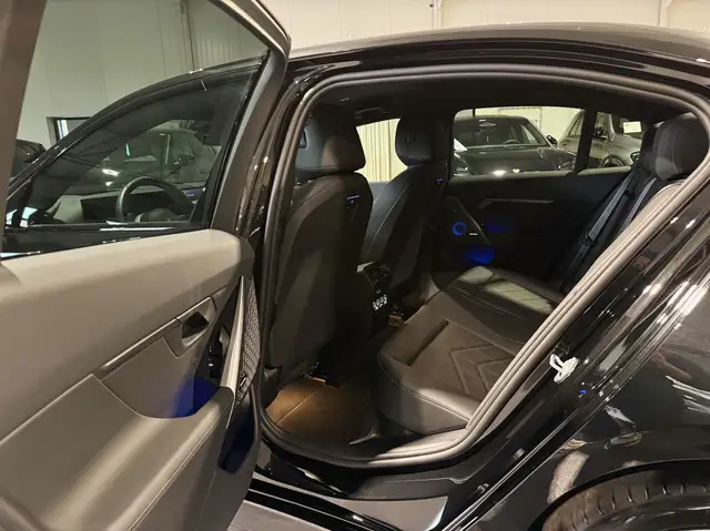 BMW I5 view 10