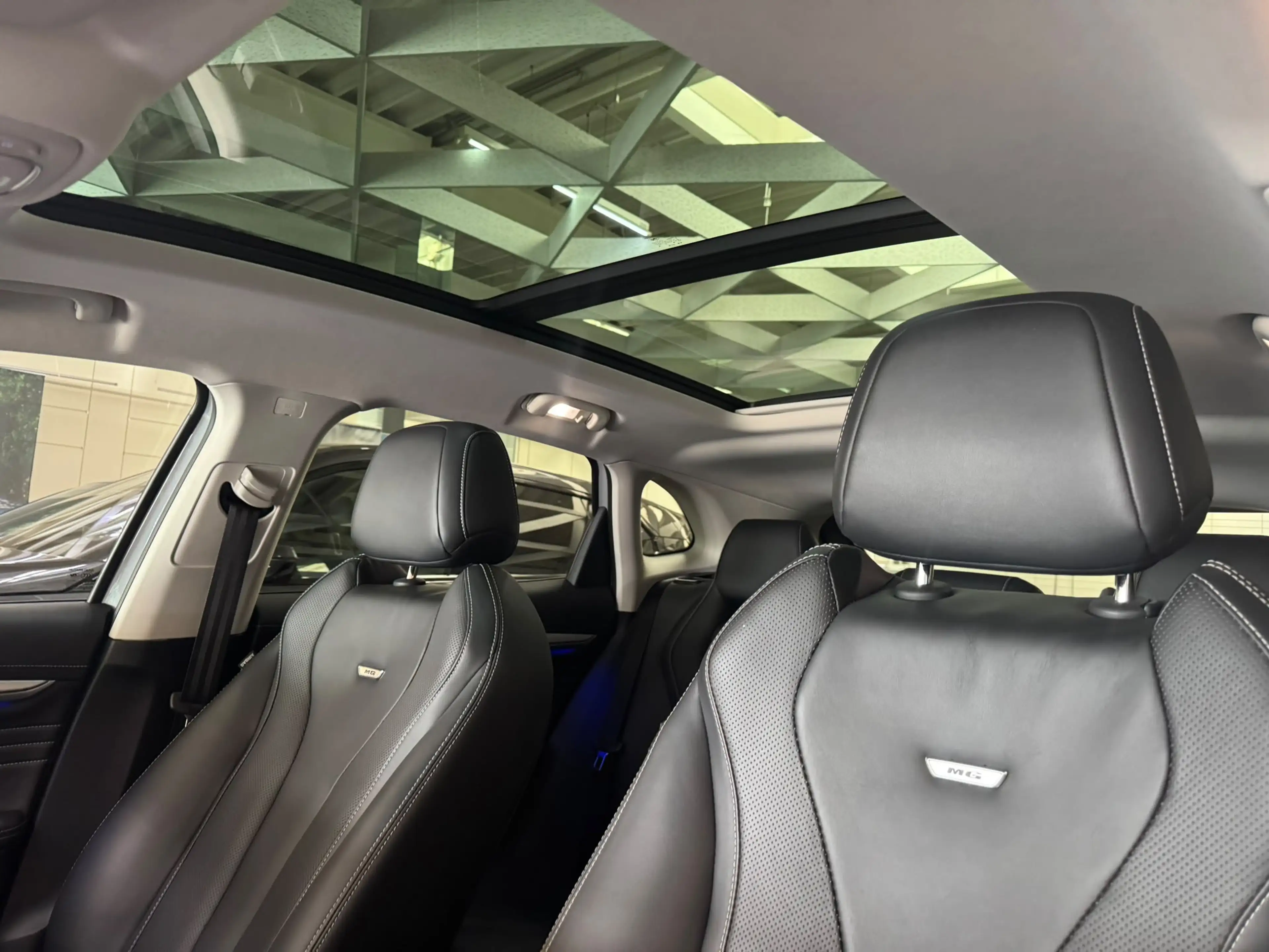 MG Marvel R Performance BOSE Pano Sitzbelüftung Mem — photo 15