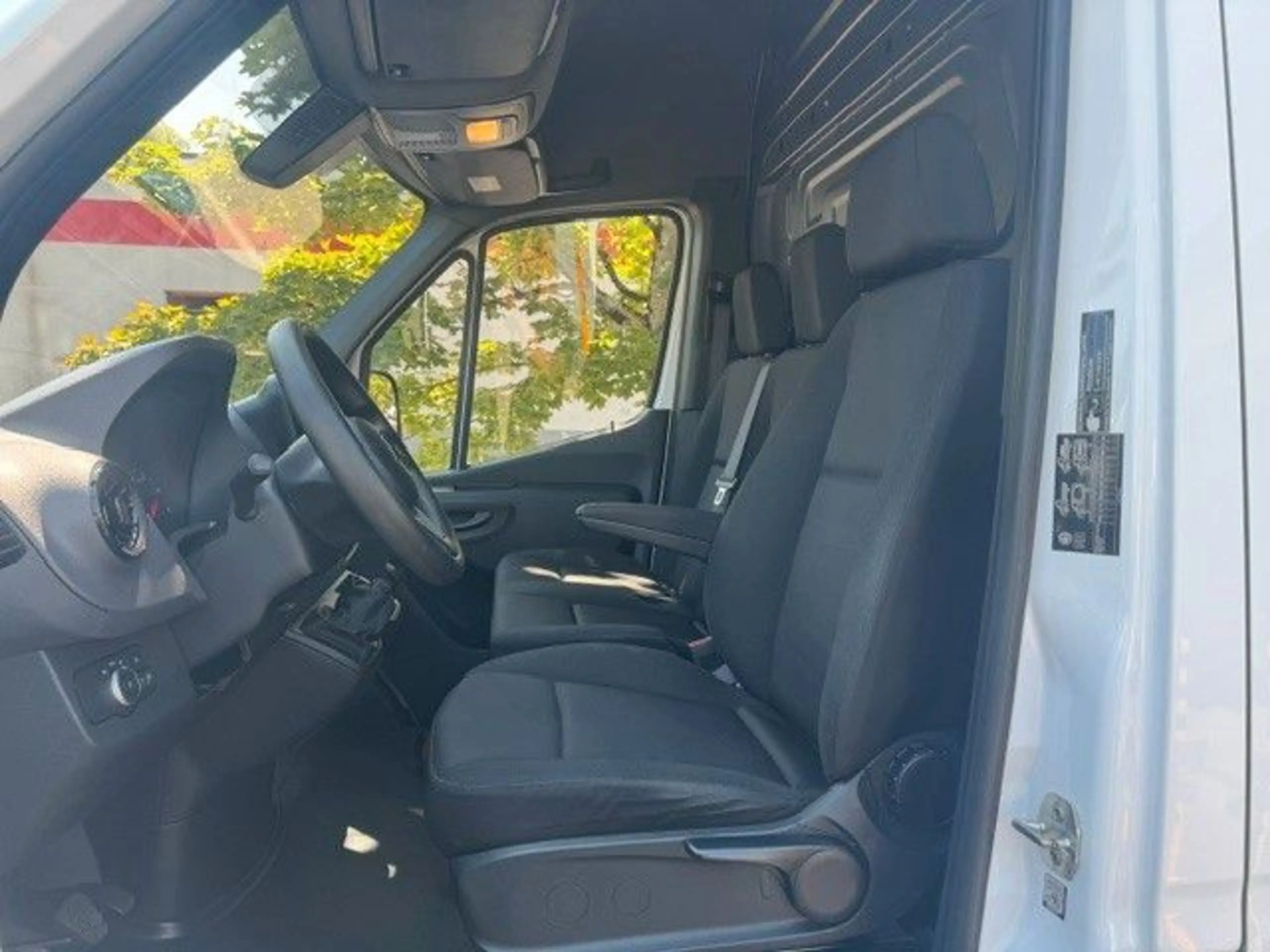 Mercedes-Benz Sprinter III Kasten FWD 315 CDI L2 — photo 14