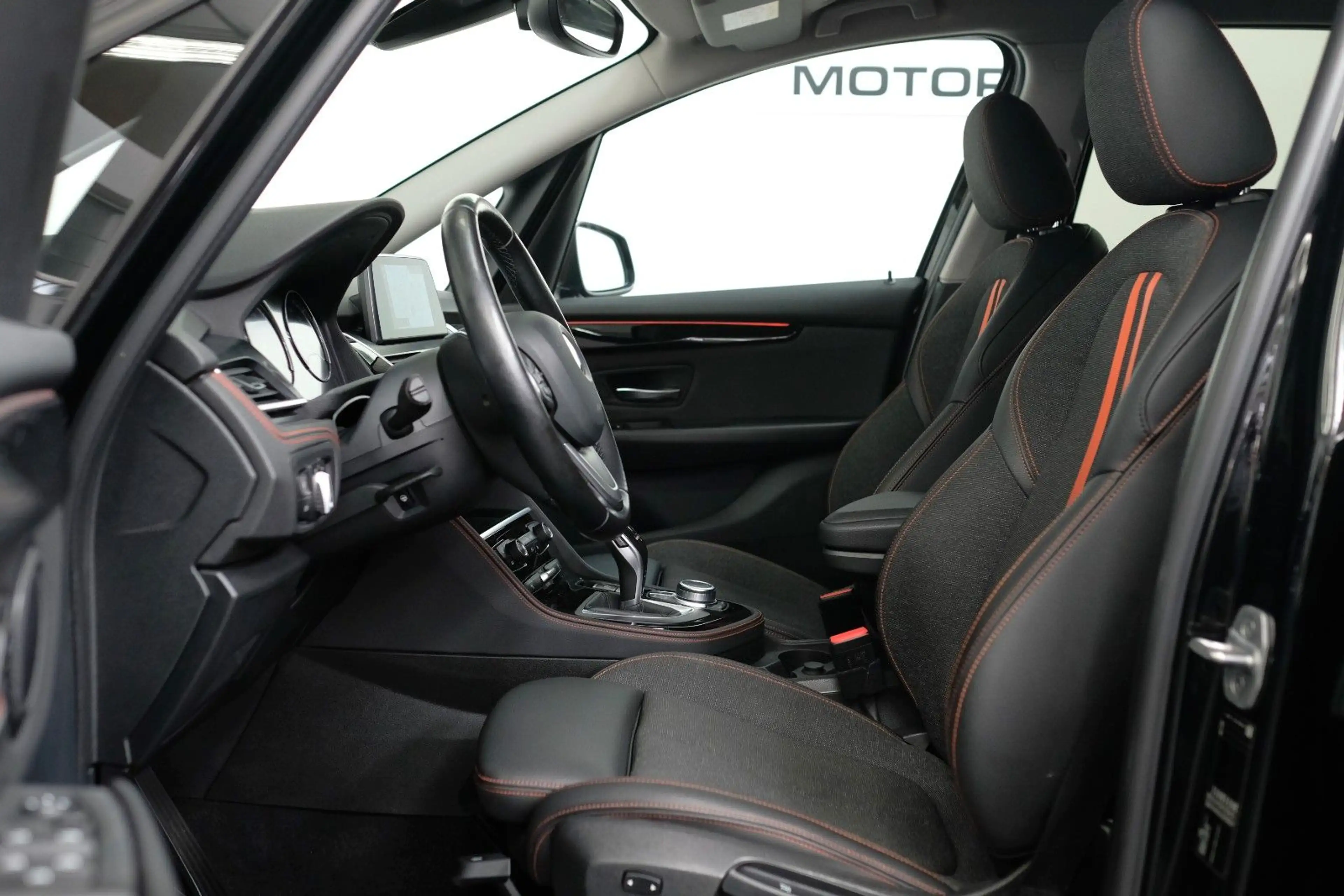 BMW 220 Sport Line/7SITZ/NAVI/SITZH/DAB — photo 13