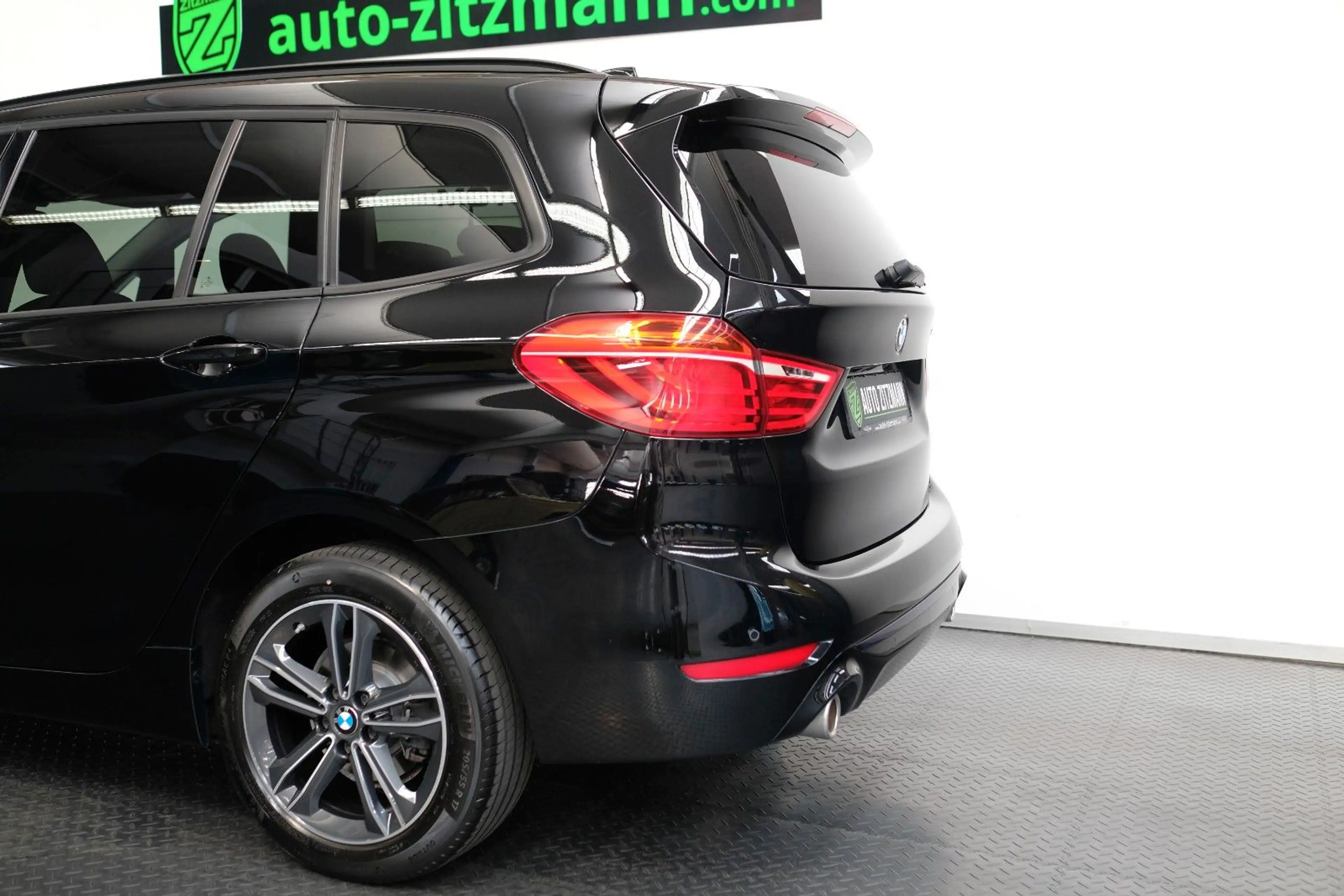 BMW 220 Sport Line/7SITZ/NAVI/SITZH/DAB — photo 8
