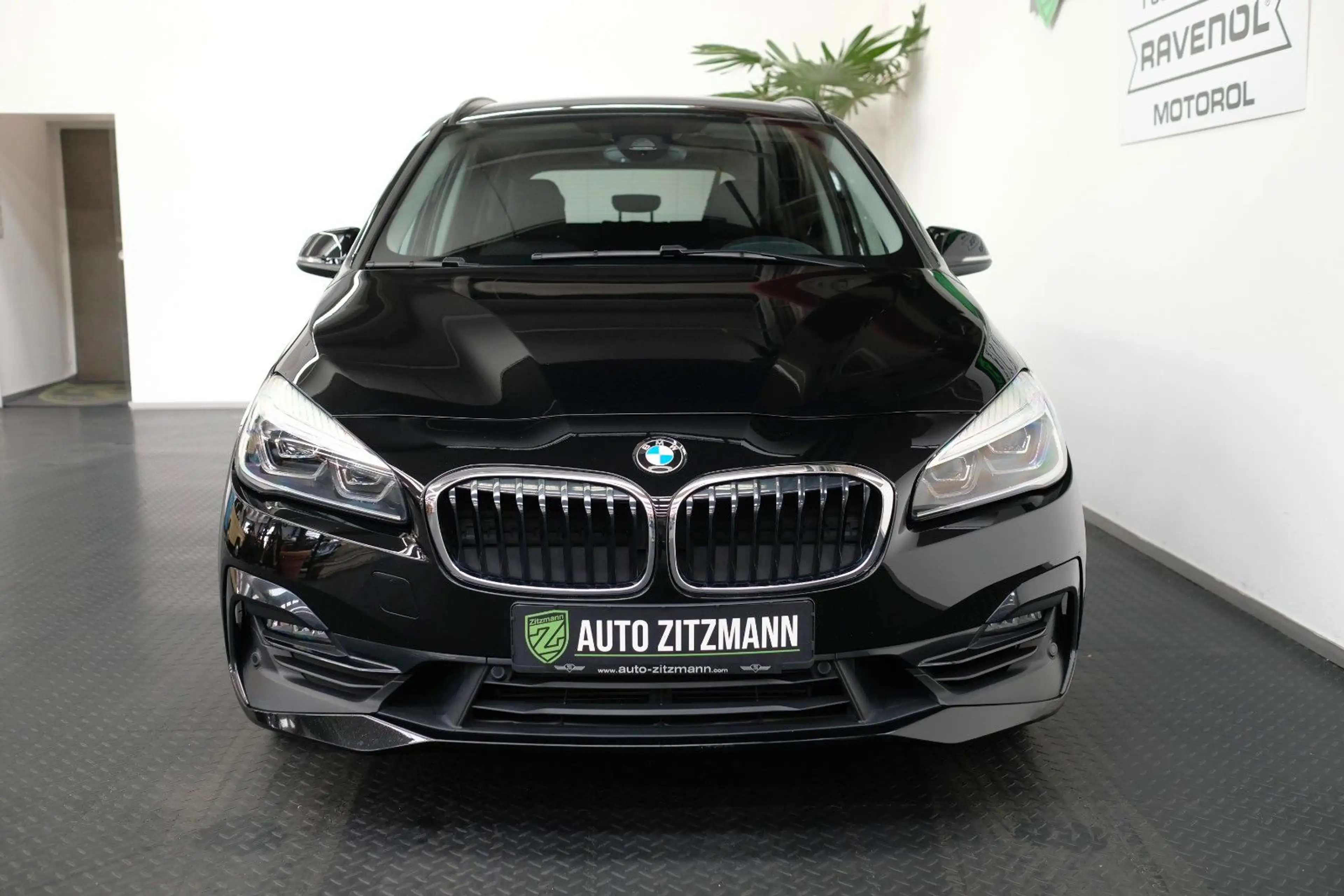 BMW 220 Sport Line/7SITZ/NAVI/SITZH/DAB — photo 2