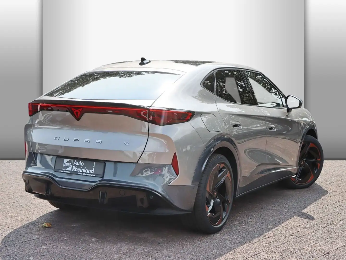 CUPRA Tavascan VZ 4Drive MATRIX LED/NAVI/WÄRMEP./TOP VIEW Bej - 2