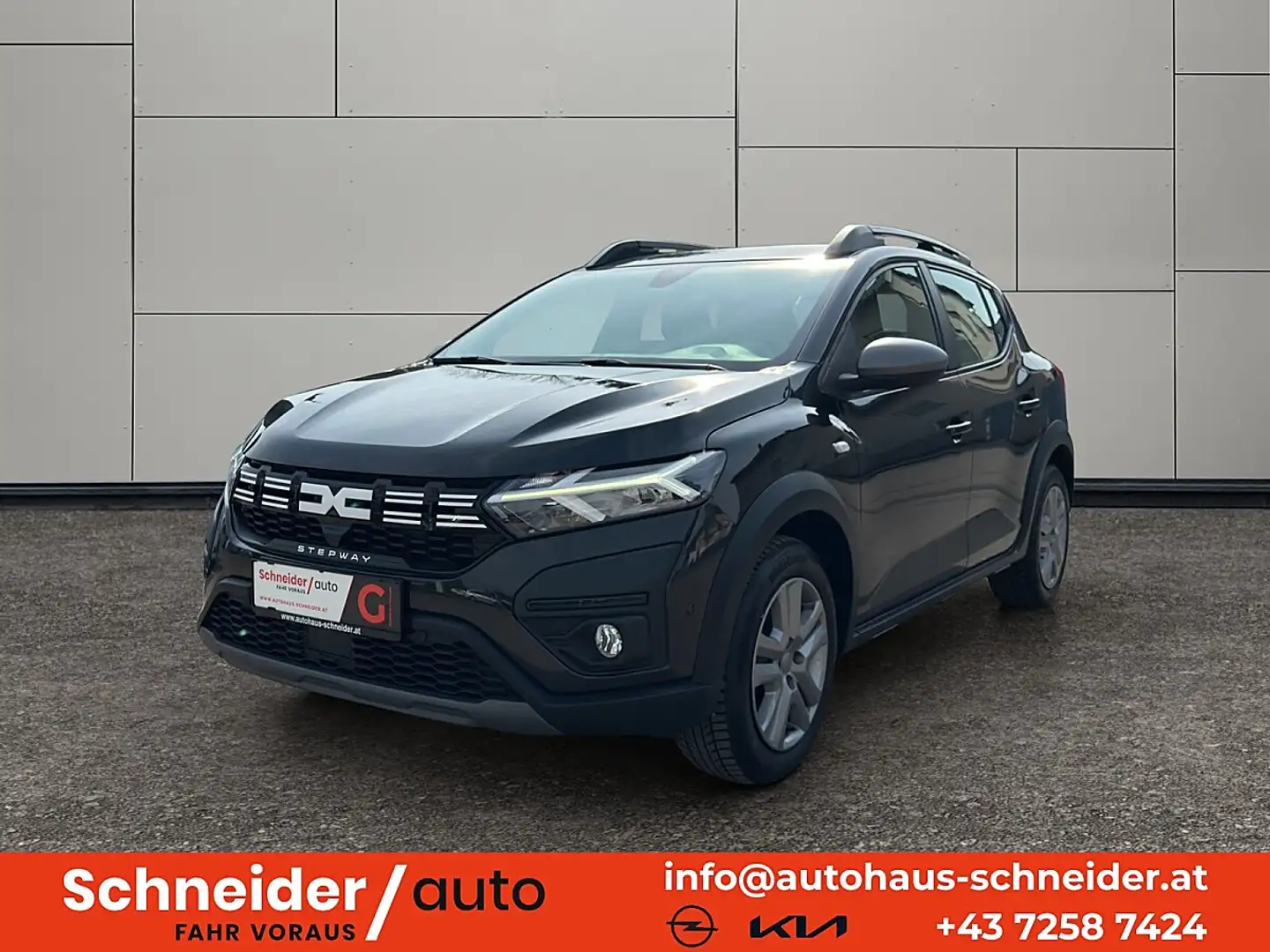 Dacia Sandero Stepway Expression TCe 90 Schwarz - 1