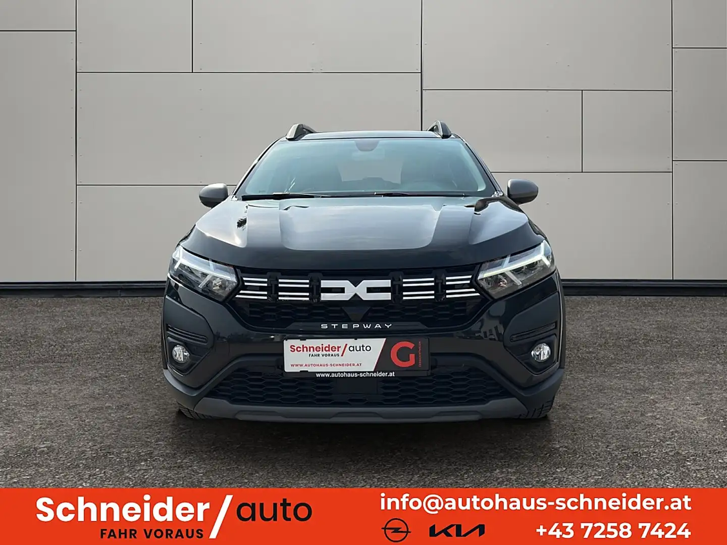 Dacia Sandero Stepway Expression TCe 90 Schwarz - 2