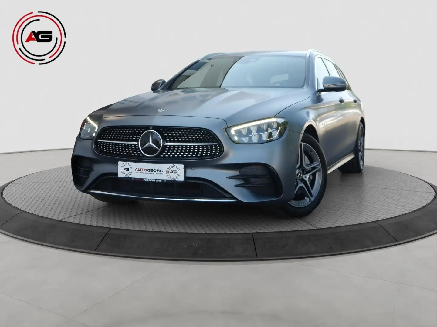 Mercedes-Benz E 300 e T AMG HUD DISTRO+ MEMORY APPLE 360°KAM Gris - 1