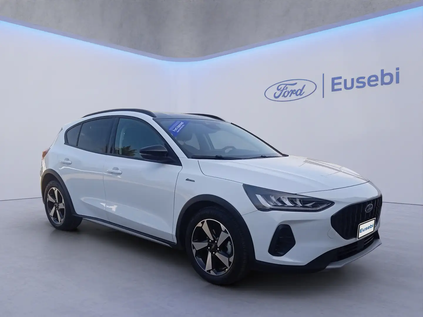 Ford Focus 1.0 EcoBoost Hybrid 125 CV 5p. Active Bianco - 1