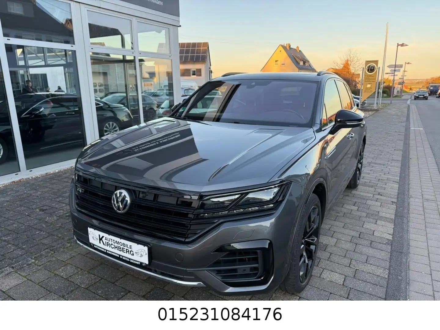 Volkswagen Touareg R-Line Automatik+Vollaustattung+1 Hand Grau - 1