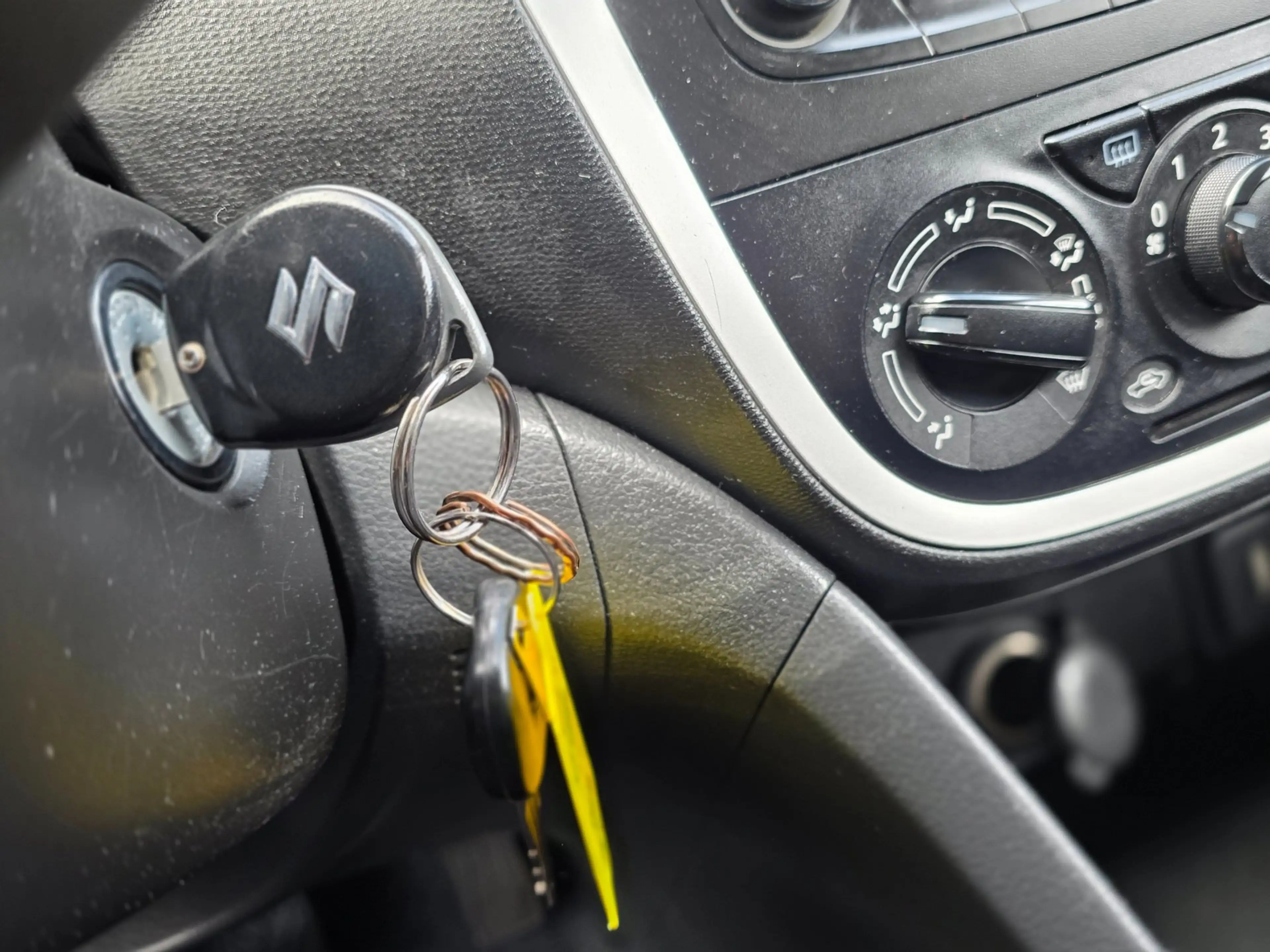 Suzuki Celerio 1.0 Comfort 1e eigenaar dealer onderhouden Bluetoo — photo 15